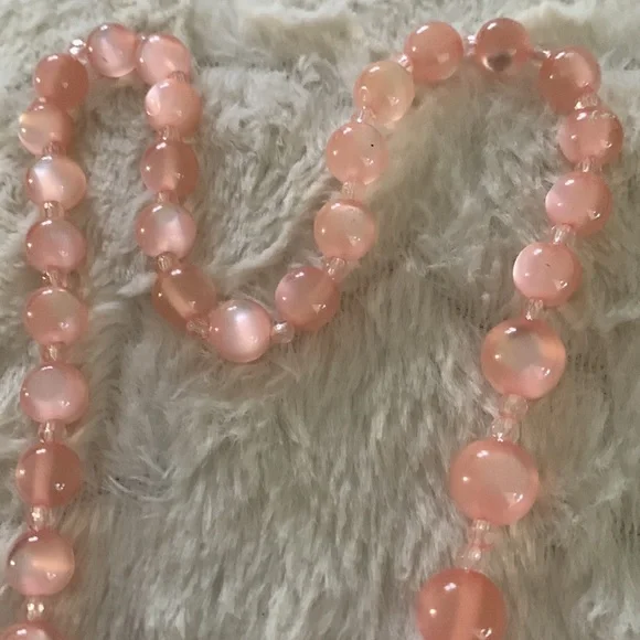 Beads necklaces.Light pink and olive color - Picture 3 of 5